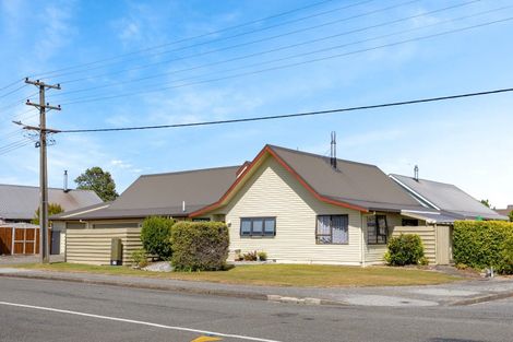 Photo of property in 92 Henley Street, Westport, 7825