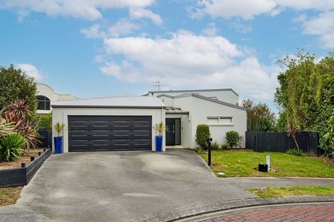 Photo of property in 9 Cromarty Place, Papakowhai, Porirua, 5024