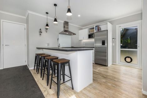 Photo of property in 105 Peka Peka Road, Peka Peka, Waikanae, 5391