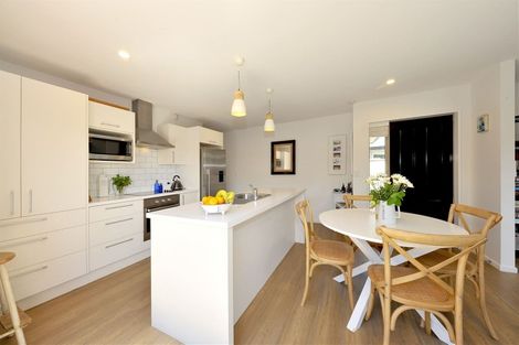 Photo of property in 2/36 Tuckers Road, Redwood, Christchurch, 8051