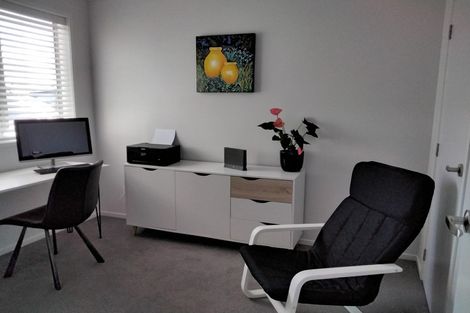 Photo of property in 22 Olney Court, One Tree Point, 0118