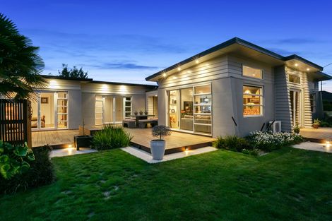 Photo of property in 29 Norfolk Drive, Cambridge, 3434