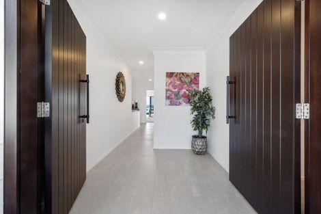 Photo of property in 28 Falstaff Place, Half Moon Bay, Auckland, 2012
