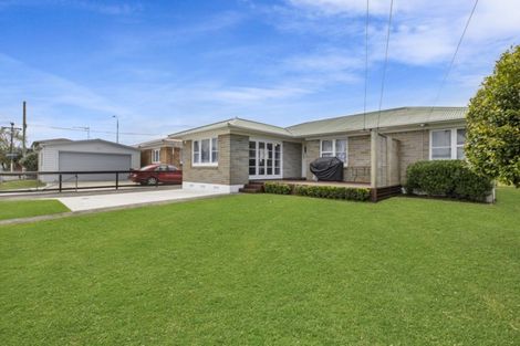 Photo of property in 1/4 Royal Arch Place, Rosehill, Papakura, 2113