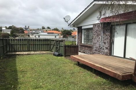 Photo of property in 45a Kurnell Drive, Botany Downs, Auckland, 2010
