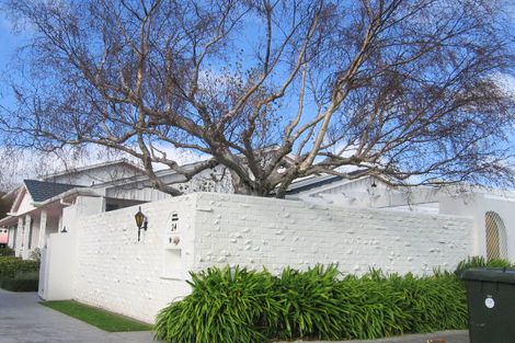 Photo of property in 24 Wai-iti Crescent, Woburn, Lower Hutt, 5010