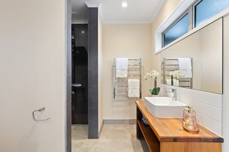 Photo of property in 108a Paparata Road, Bombay, 2675