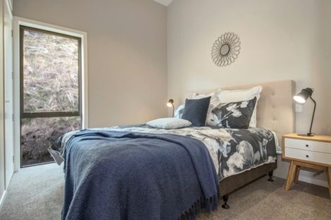 Photo of property in 61 Mcdonnell Road, Arrowtown, 9302