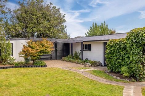 Photo of property in 64 Bickerton Street, Wainoni, Christchurch, 8061