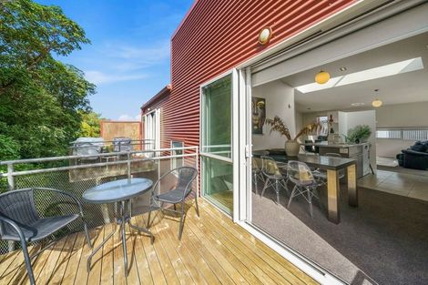 Photo of property in 7/2 Onslow Road, Khandallah, Wellington, 6035