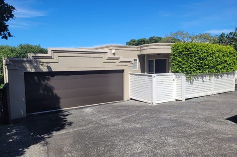 Photo of property in 2/11a Prospect Terrace, Milford, Auckland, 0620