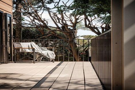 Photo of property in 1/60 Milford Road, Milford, Auckland, 0620