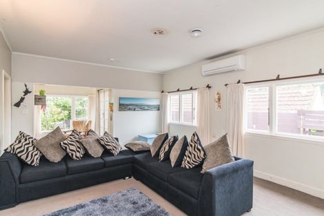 Photo of property in 299 Te Moana Road, Waikanae, 5036