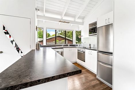 Photo of property in 70b Gledstane Road, Stanmore Bay, Whangaparaoa, 0932