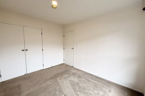 Photo of property in 2/5 Teviot Place, Totara Vale, Auckland, 0629