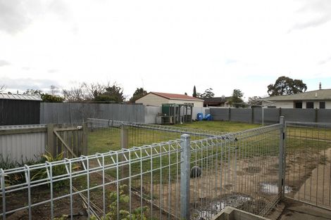 Photo of property in 28 Cartier Crescent, Flaxmere, Hastings, 4120