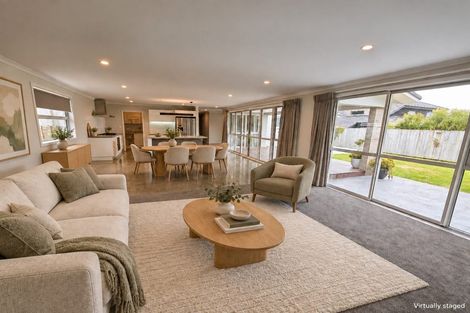 Photo of property in 18 Banks Boulevard, Whitby, Porirua, 5024