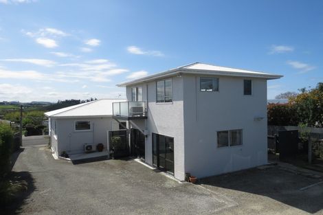 Photo of property in 21 Arrow Crescent, Holmes Hill, Oamaru, 9401