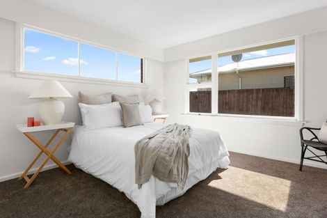 Photo of property in 11 Waratah Street, Avondale, Christchurch, 8061