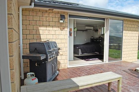 Photo of property in 173 Rangiora Road, Kaiwaka, 0573