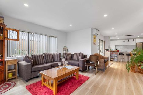 Photo of property in 6 Grandifolia Road, Takanini, 2110