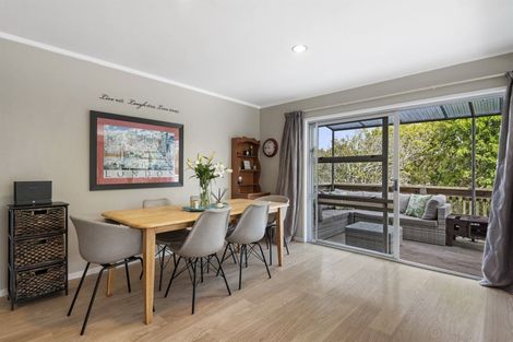 Photo of property in 52 Danbury Drive, Torbay, Auckland, 0630