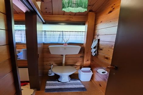 Photo of property in 78 Cheriton Road, Mellons Bay, Auckland, 2014