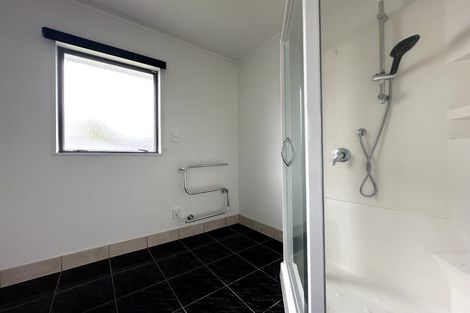 Photo of property in 146 Lynn Road, Bayview, Auckland, 0629