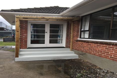 Photo of property in 2/15 Waimairi Road, Upper Riccarton, Christchurch, 8041