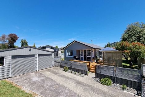 Photo of property in 91 Aquarius Drive, Kawaha Point, Rotorua, 3010