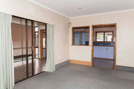 Photo of property in 11 Hunter Street, Dannevirke, 4930
