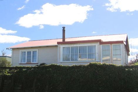 Photo of property in 33 Pratt Avenue, Foxton Beach, Foxton, 4815
