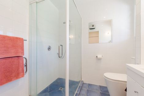 Photo of property in 13 Fleetwood Grove, Waikanae, 5036