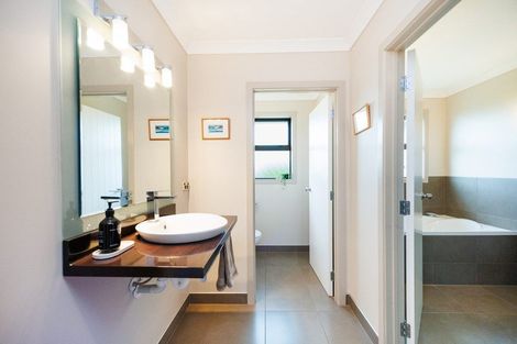 Photo of property in 54 Henaghans Road, Kelvin Grove, Palmerston North, 4470