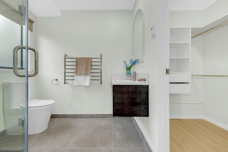 Photo of property in 3 Mimosa Place, Half Moon Bay, Auckland, 2012