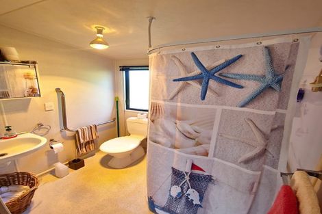 Photo of property in 20 Tasman Road, Otaki Beach, Otaki, 5512