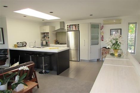 Photo of property in 358 Upper Harbour Drive, Greenhithe, Auckland, 0632