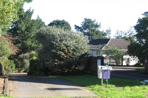 Photo of property in 11 Cade Place, Weymouth, Auckland, 2103