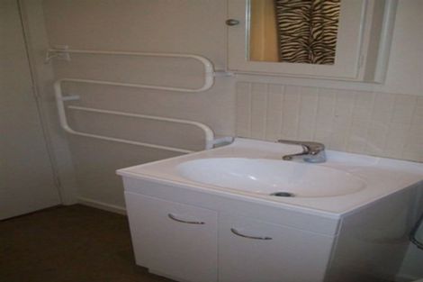 Photo of property in 2/61 Brockworth Place, Riccarton, Christchurch, 8011