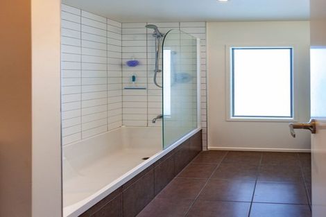 Photo of property in 306 Ocean Road, Whangamata, 3620