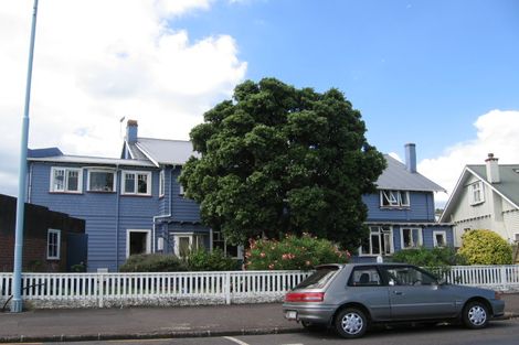 Photo of property in 15 Queens Parade, Devonport, Auckland, 0624