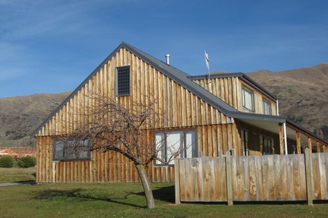 Photo of property in 127 Meadowstone Drive, Wanaka, 9305