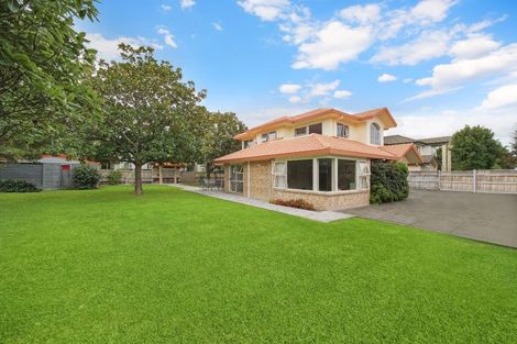 Photo of property in 27d Swanson Road, Henderson, Auckland, 0610