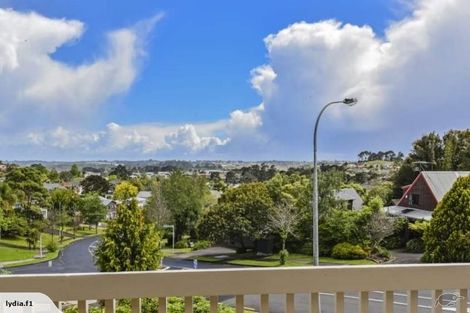 Photo of property in 10 Unsworth Drive, Unsworth Heights, Auckland, 0632