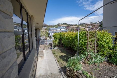 Photo of property in 2 Hart Place, Bridge Hill, Alexandra, 9320