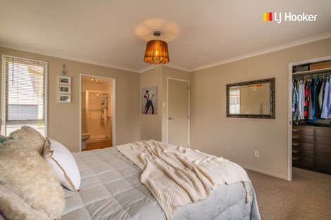 Photo of property in 38 Estuary Crescent, Fairfield, Dunedin, 9018