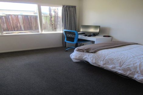 Photo of property in 16 Montana Road, Totara Park, Upper Hutt, 5018