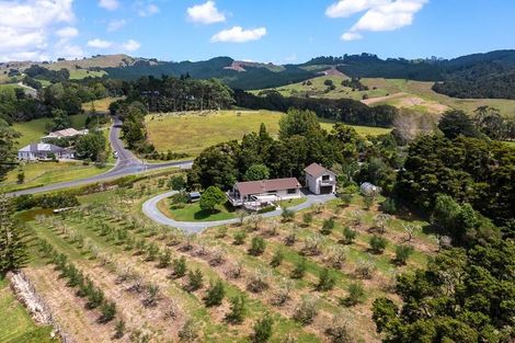 Photo of property in 1071 Tauhoa Road, Kaipara Flats, Warkworth, 0984