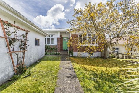 Photo of property in 20 Manuka Street, Miramar, Wellington, 6022