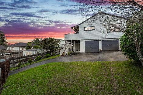 Photo of property in 14 Clearview Heights, Ranui, Auckland, 0612